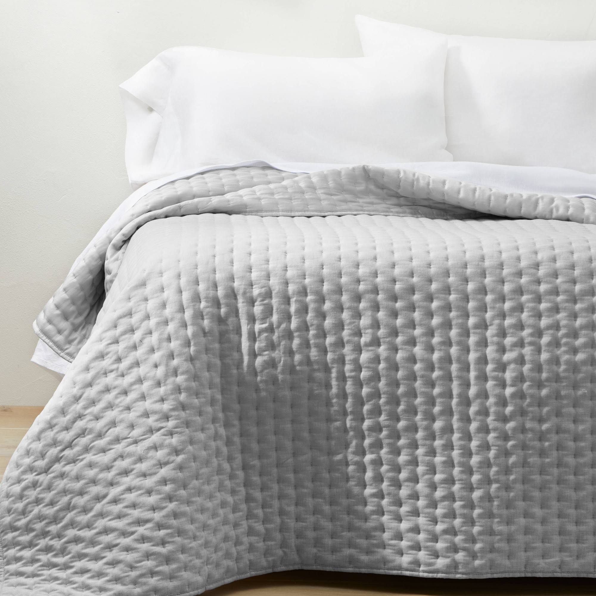 King Cashmere Blend Quilt Light Gray - IUE35X_SE35
