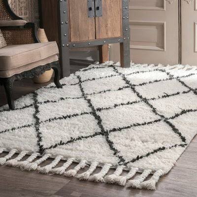 Twinar Geometric Hand Knotted Wool Off White/Dark Gray Area Rug Langley Street Rug Size Rectangle 5' x 8' ZSLJAK_L42B