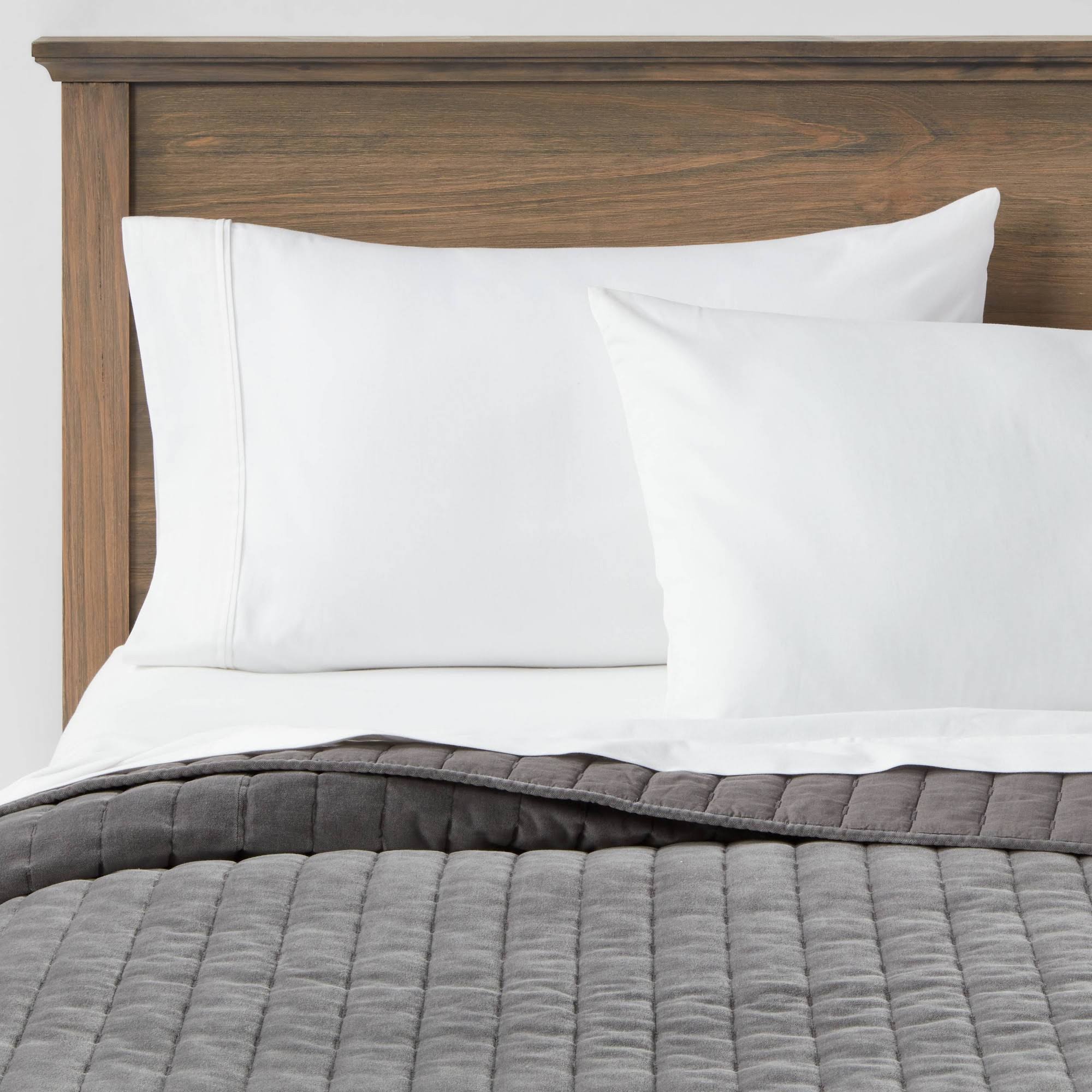 Full/Queen Channel Stitch Velvet Quilt Charcoal - BA77PO_CMOY