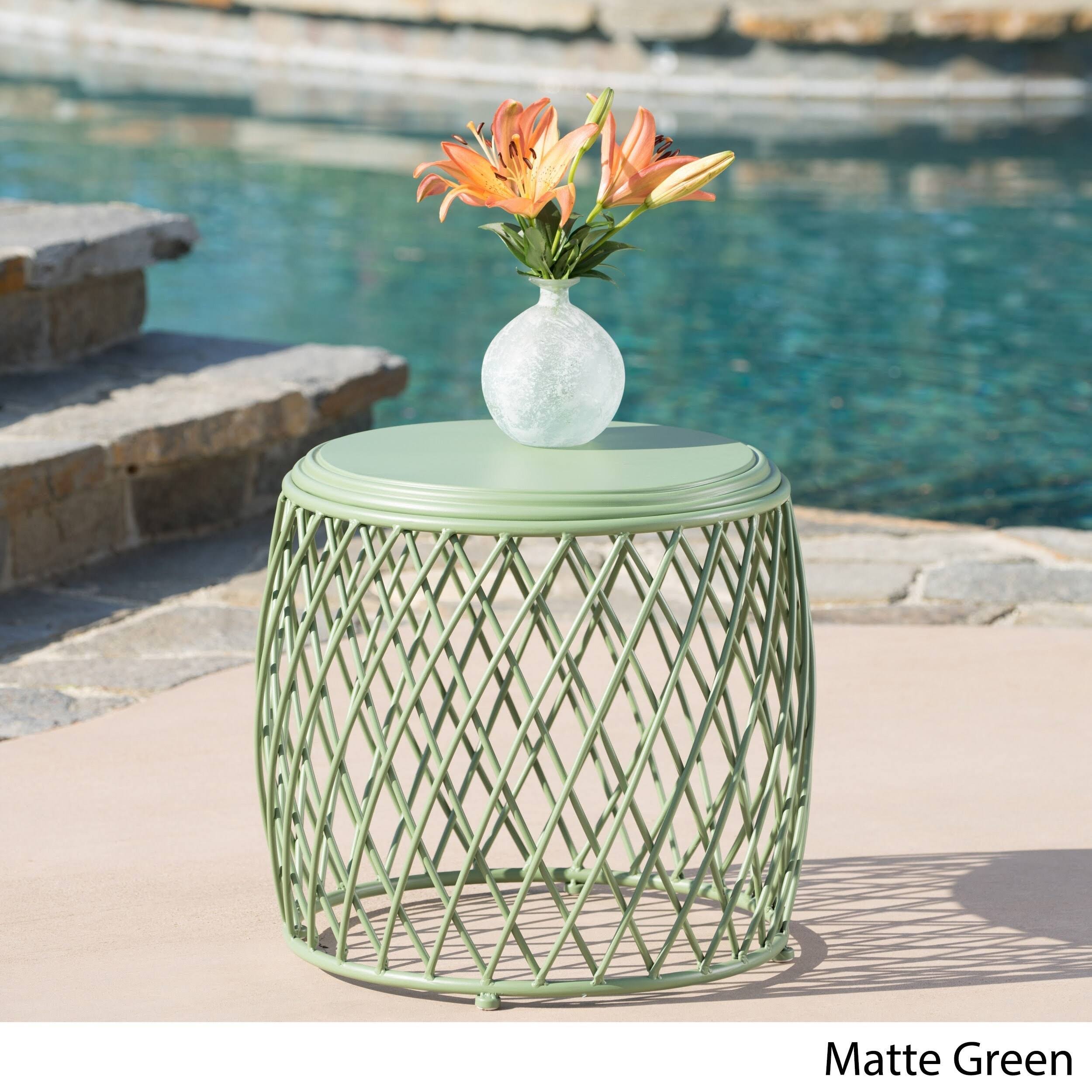 Christopher Knight Home Alamera Outdoor 19-inch Lattice Side Table by - 17.MGVBJL_90YR