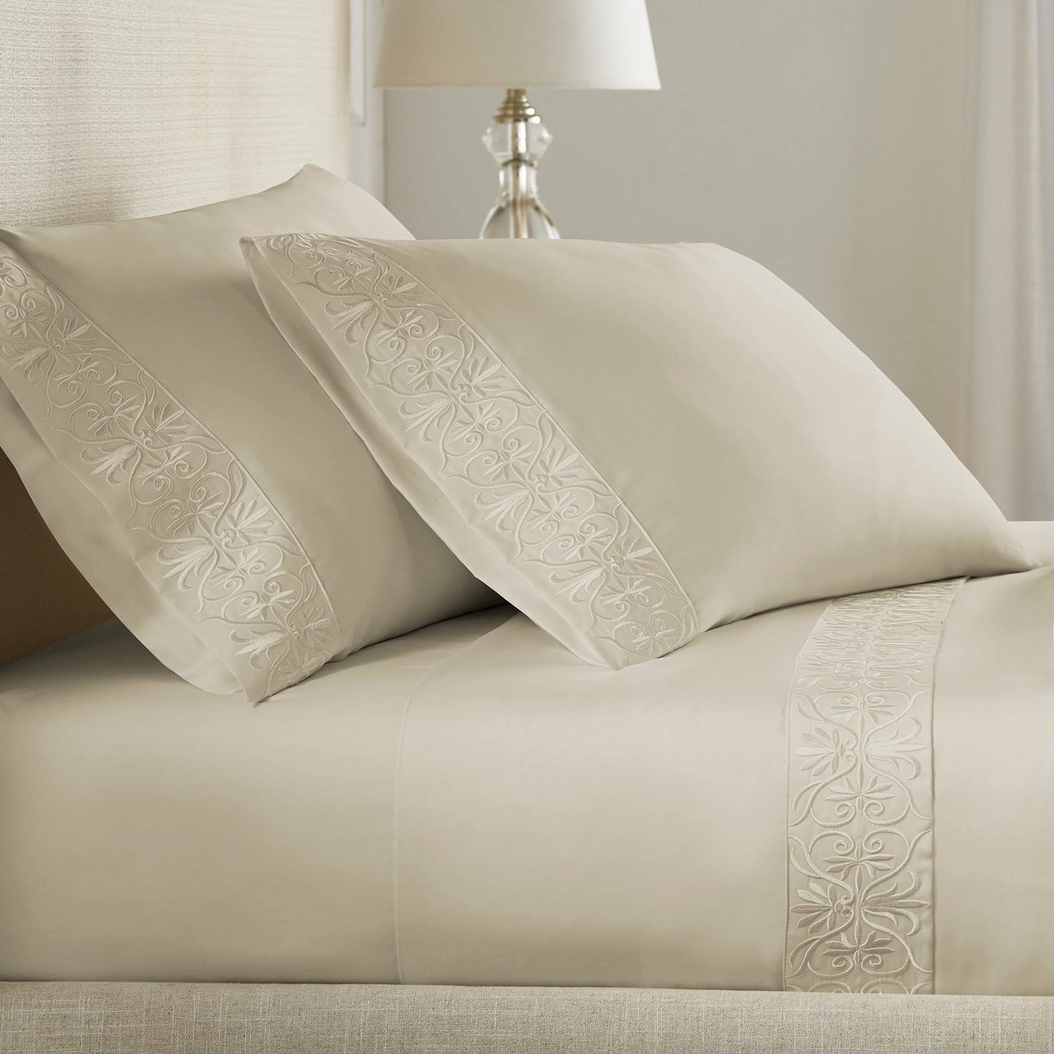 Aleah Ivory Ariane Sheet Set | 100% Giza Egyptian Cotton, King / 7E8QVX_F7EM