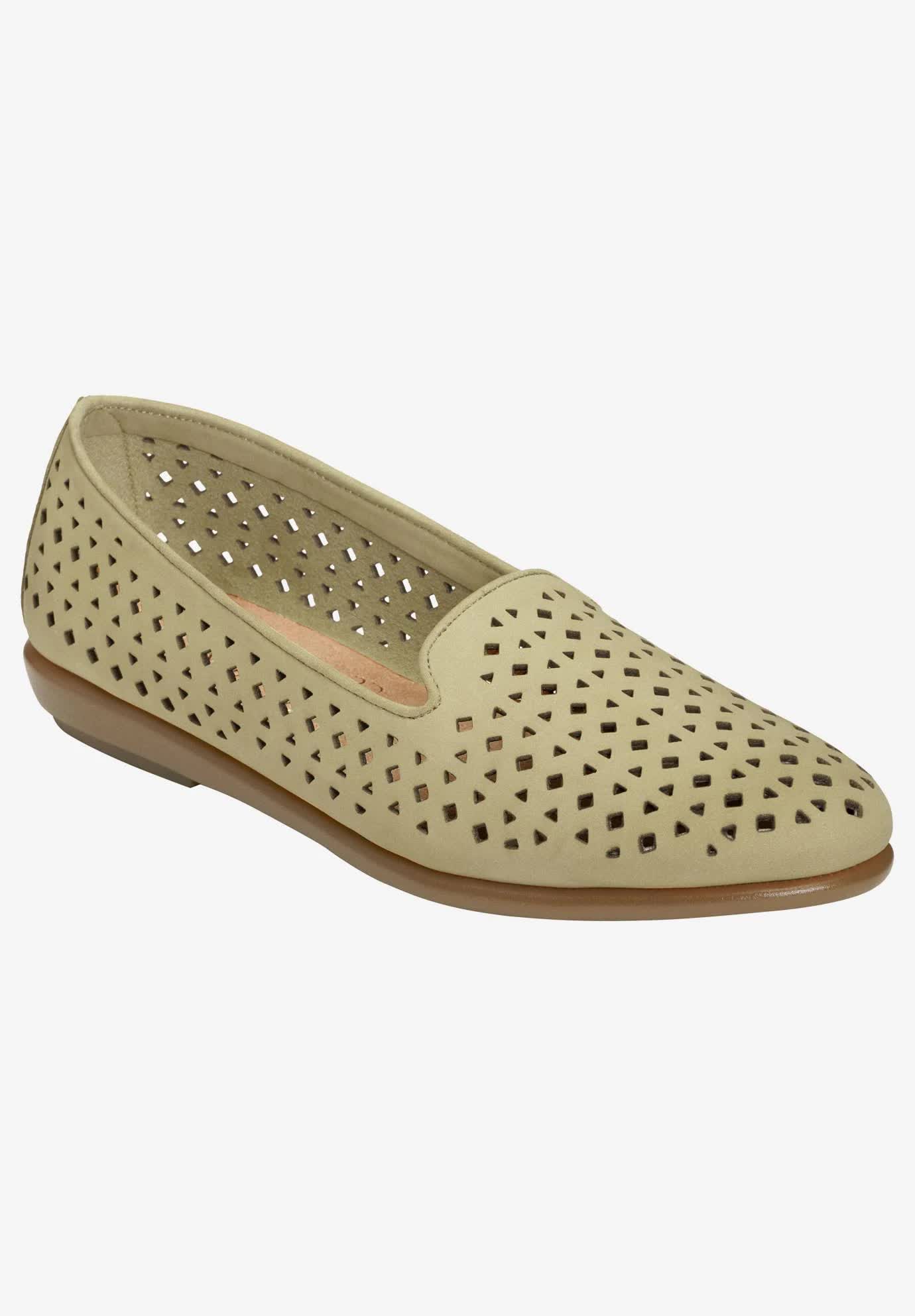 Aerosoles Women's You Betcha Slip-On, Light Green 5GL18A_61HO
